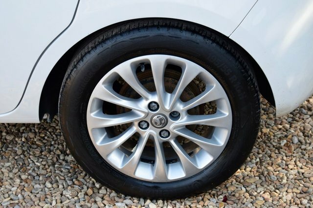 Vauxhall Corsa 1.4L Sri White #15