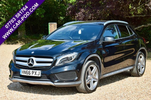 Mercedes-Benz GLA Class Gla200 Amg Line Premium Black #3