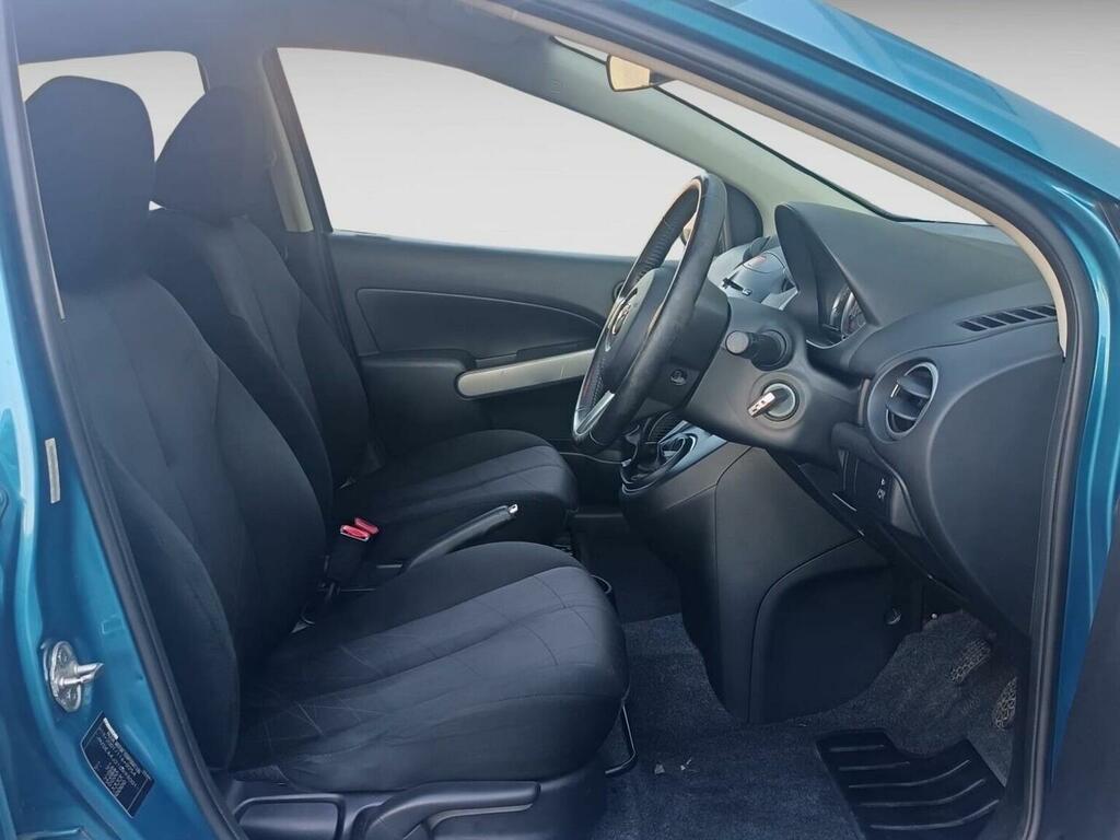 Mazda 2 1.3L Venture Red #11