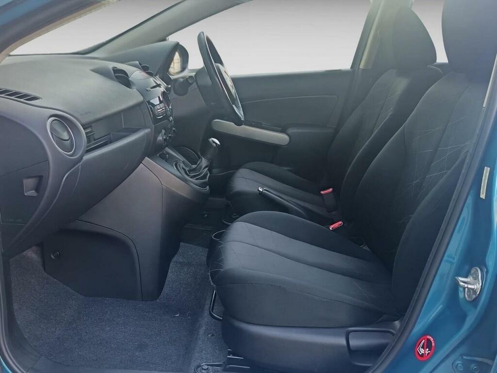 Mazda 2 1.3L Venture Red #12