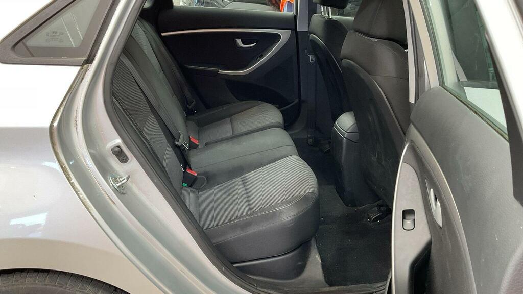 Hyundai I30 1.4 Active 98 Bhp Silver #7