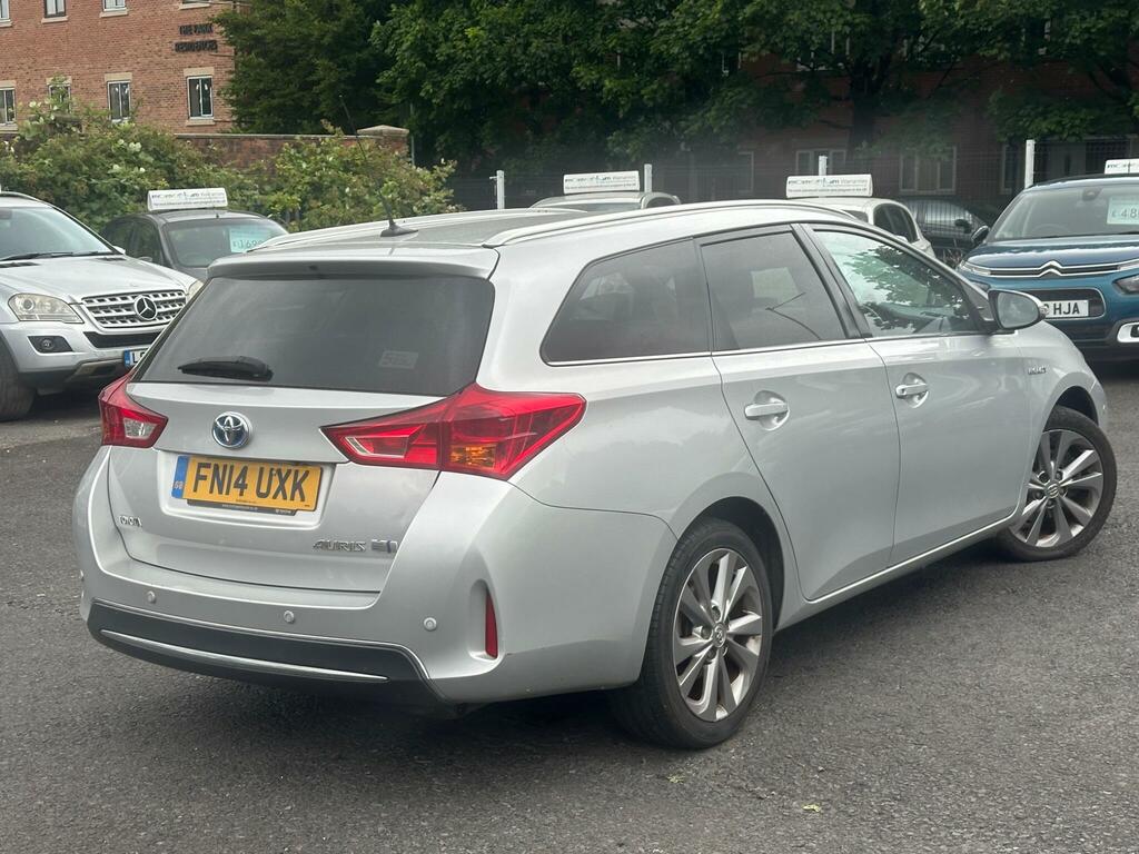 Toyota Auris Excel Silver #3