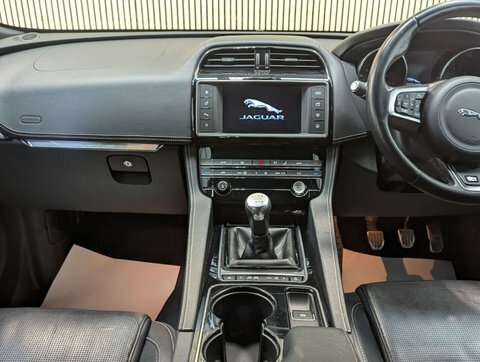 Jaguar F-Pace 2.0 F-pace R-sport SC66KTA Silver #2