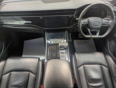 Audi Q7 3.0 Q7 Black LV22OXR #2