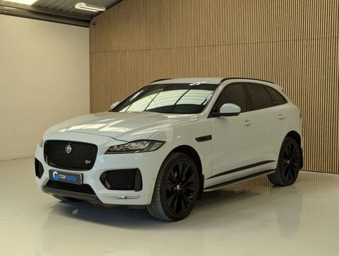 Jaguar F-Pace 3.0 D300 V6 #6