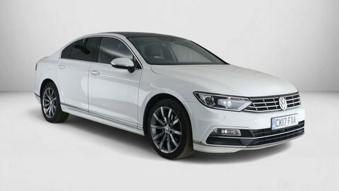 Volkswagen Passat 2.0 Passat R-line White