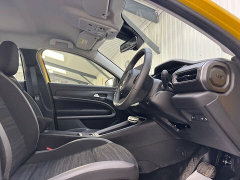 Jeep Avenger 115Kw Summit 54Kwh Black #40