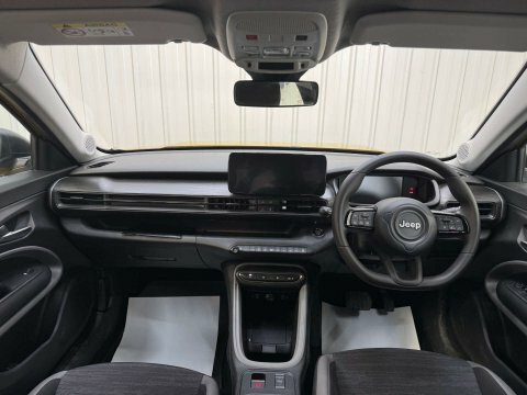 Jeep Avenger 115Kw Summit 54Kwh Black #60