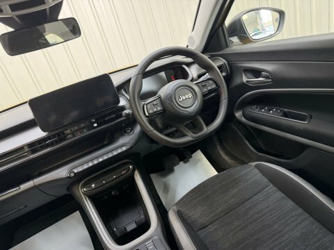 Jeep Avenger 115Kw Summit 54Kwh Black #61