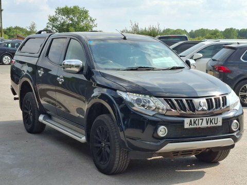 Mitsubishi L200 2.4 L200 Barbarian 