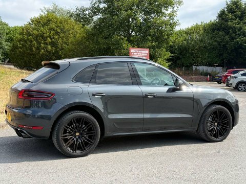 Porsche Macan 3.0 D S Pdk 258 Bhp Grey #16