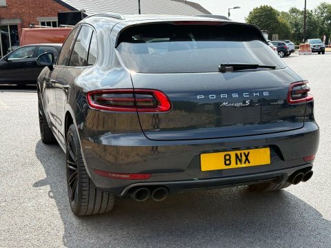 Porsche Macan 3.0 D S Pdk 258 Bhp Grey #14