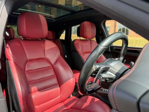 Porsche Macan 3.0 D S Pdk 258 Bhp Grey #7