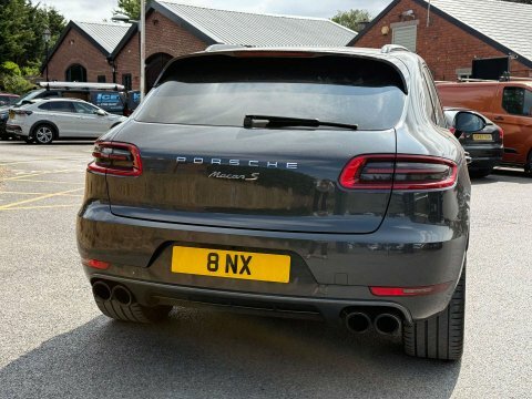 Porsche Macan 3.0 D S Pdk 258 Bhp Grey #11