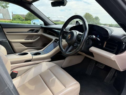 Porsche Taycan Performance Plus 93.4Kwh 4S Saloon Blue #12