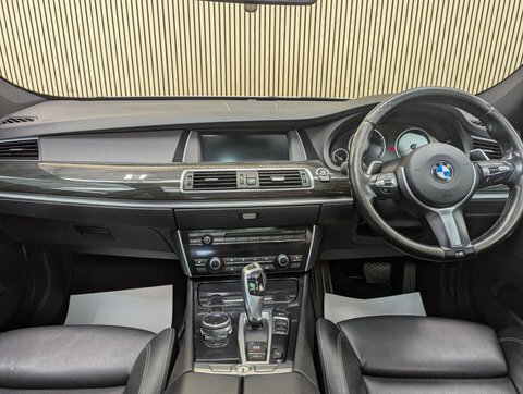 BMW 5 Series 520D M Sport White #46