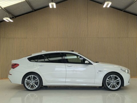 BMW 5 Series 520D M Sport White #12