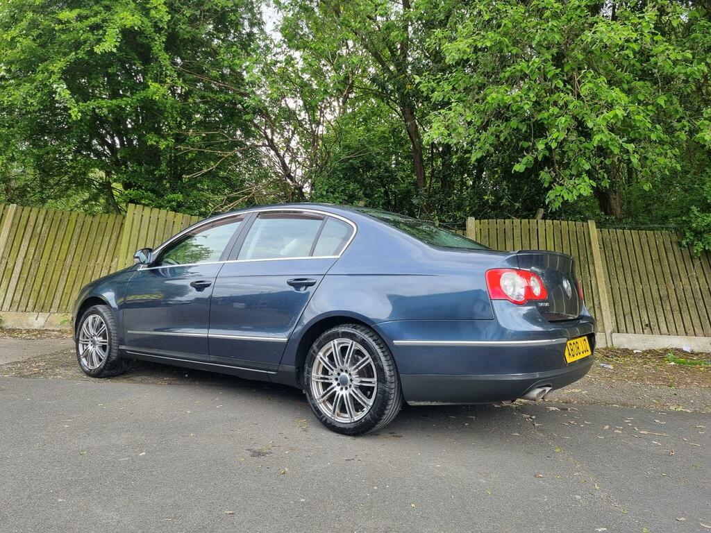 Volkswagen Passat Highline Blue #6