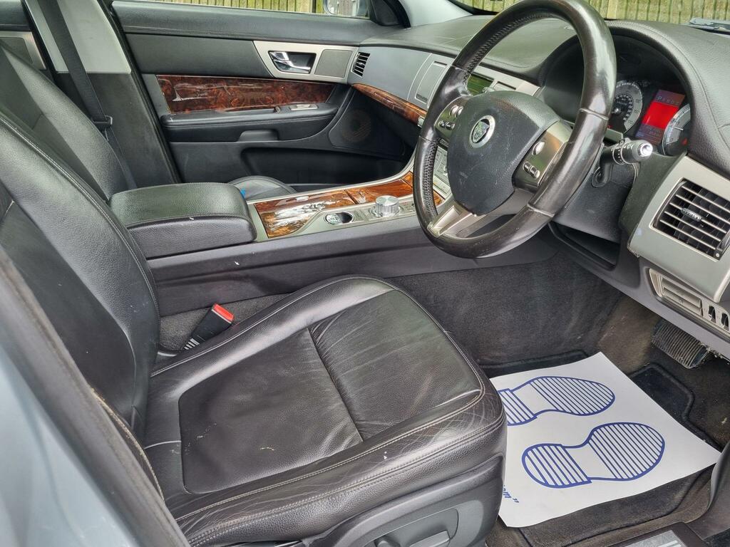 Jaguar XF Saloon 2.7D V6 Luxury Euro 4 200808 Silver #14
