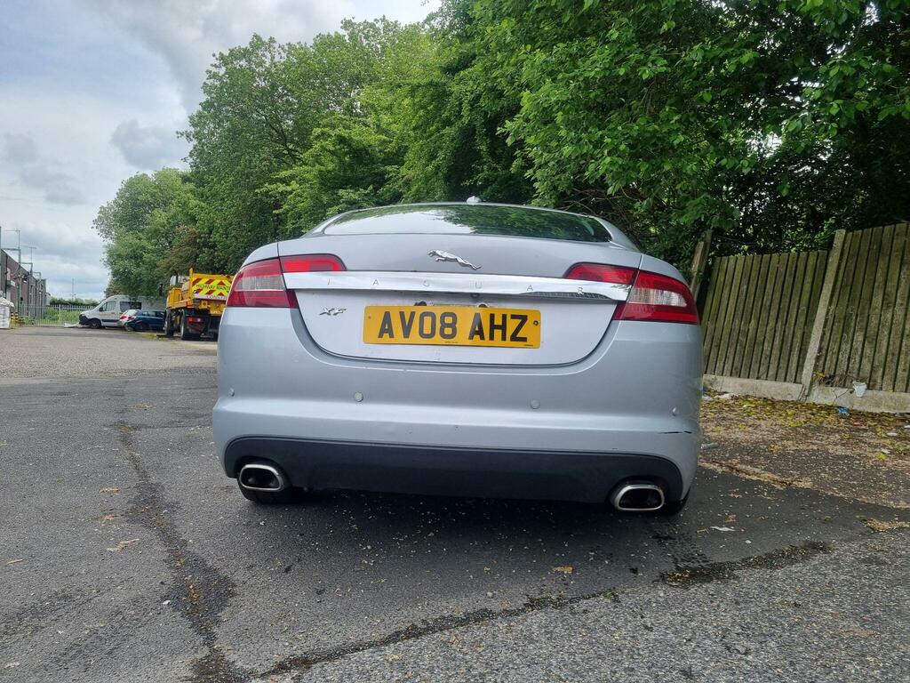 Jaguar XF Saloon 2.7D V6 Luxury Euro 4 200808 Silver #12