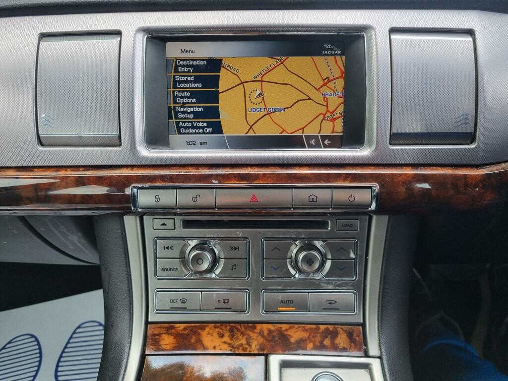 Jaguar XF Saloon 2.7D V6 Luxury Euro 4 200808 Silver #23