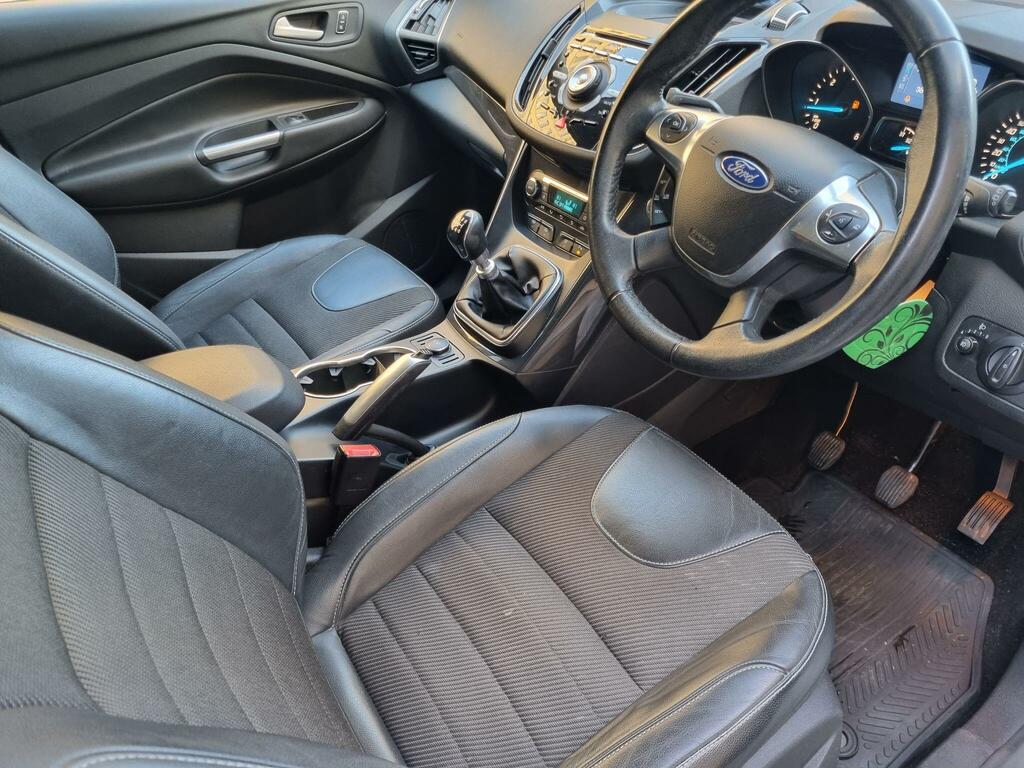 Ford Kuga 2.0 Tdci Zetec Suv 2Wd Euro 5 1 Black #12