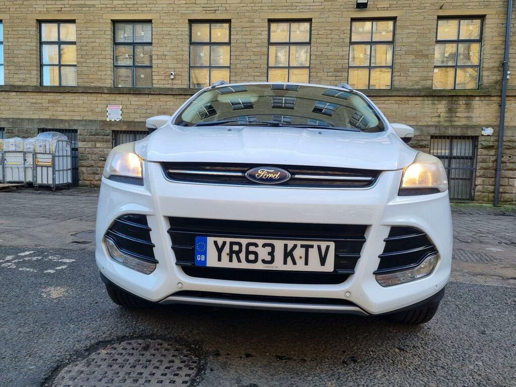 Ford Kuga 2.0 Tdci Zetec Suv 2Wd Euro 5 1 Black #2