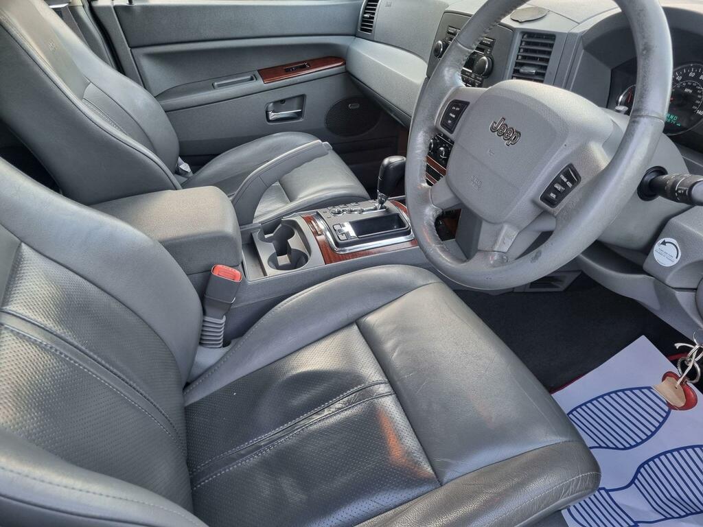 Jeep Grand Cherokee Estate V8 Crd Overland 200707 Silver #11