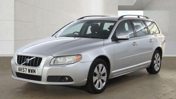 Volvo V70 Se Silver #2