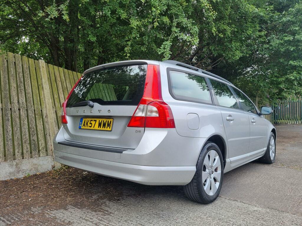 Volvo V70 2.4 D5 Se Estate Grey #7