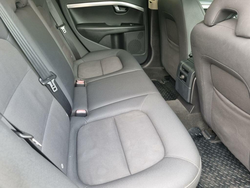 Volvo V70 2.4 D5 Se Estate Grey #16