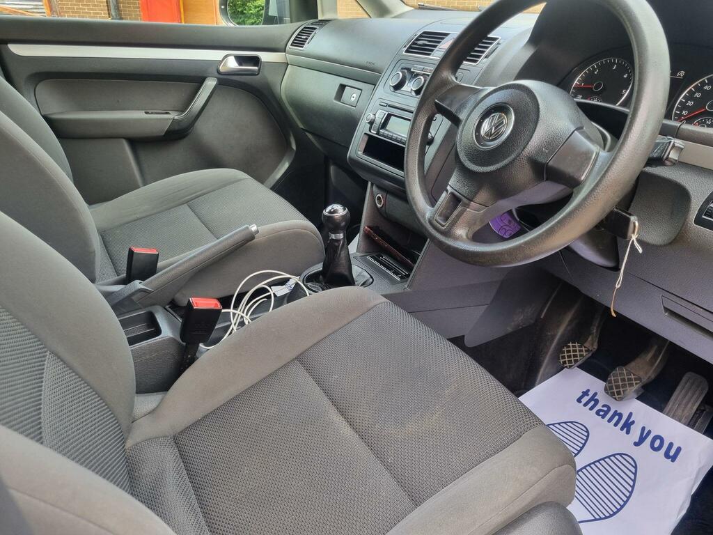 Volkswagen Touran Mpv Blue #15