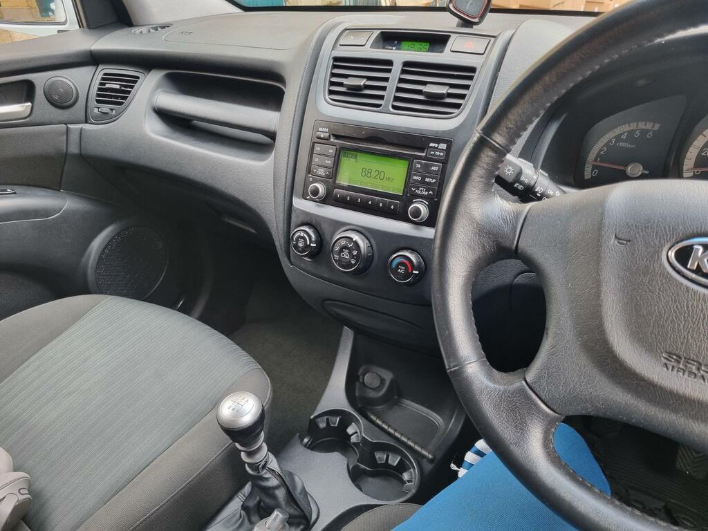 Kia Sportage 2.0 Crdi Black #19
