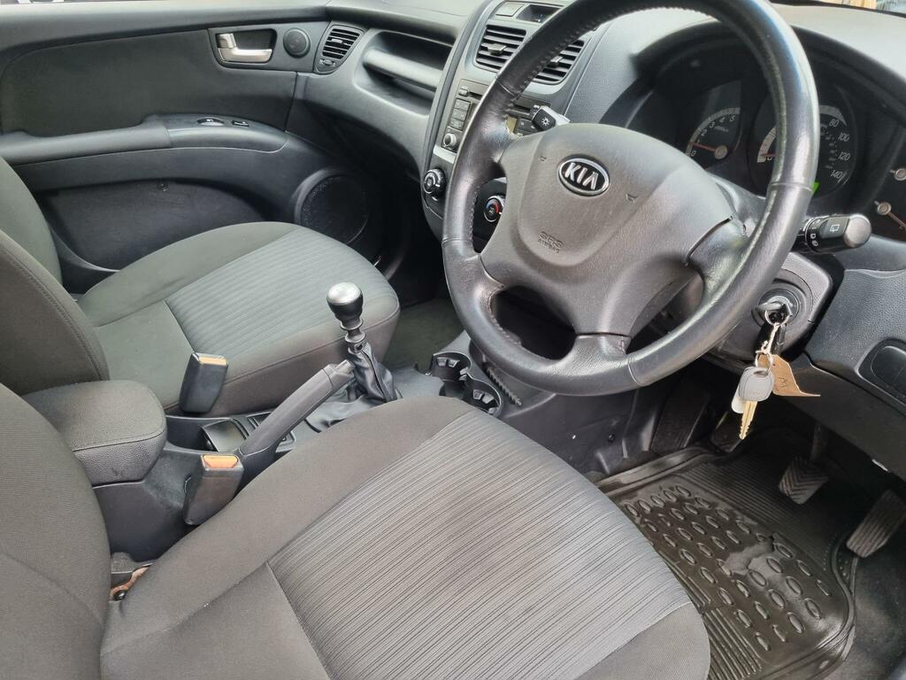 Kia Sportage 2.0 Crdi Black #12