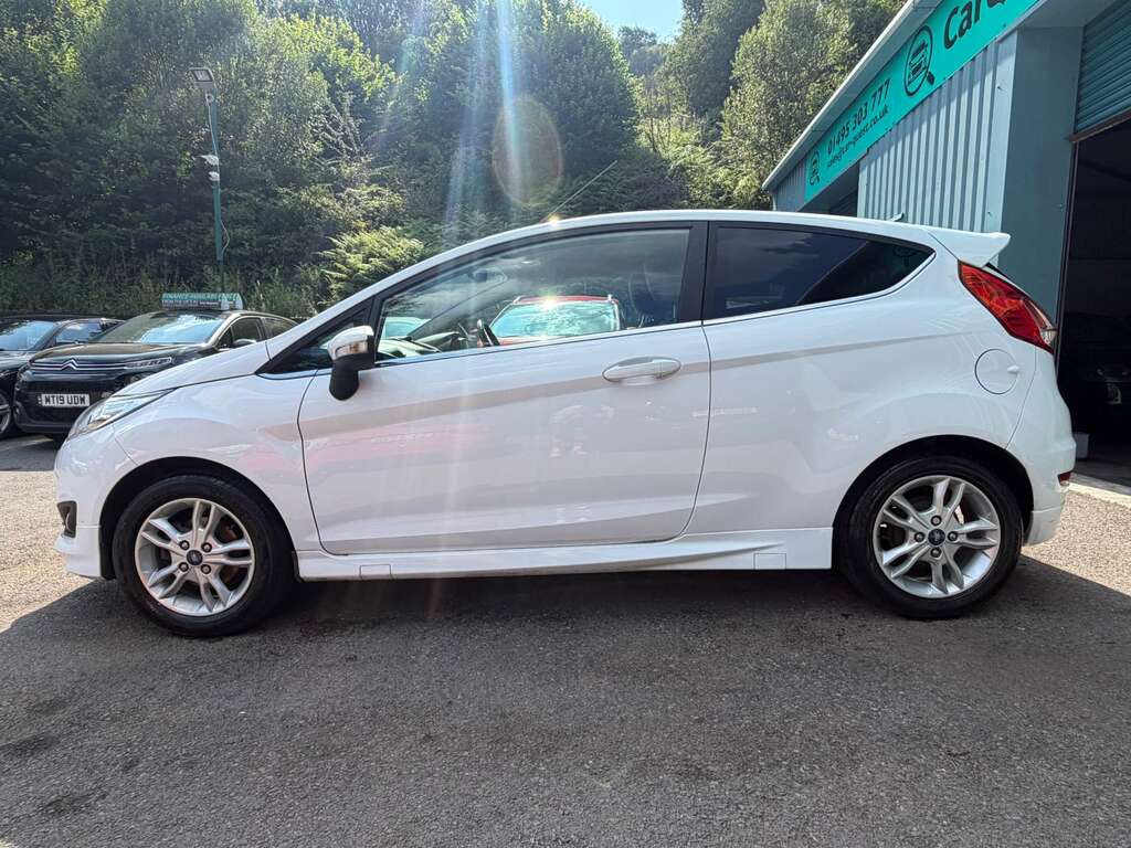 Ford Fiesta 1.2 Fiesta Zetec YM15XPC White #4