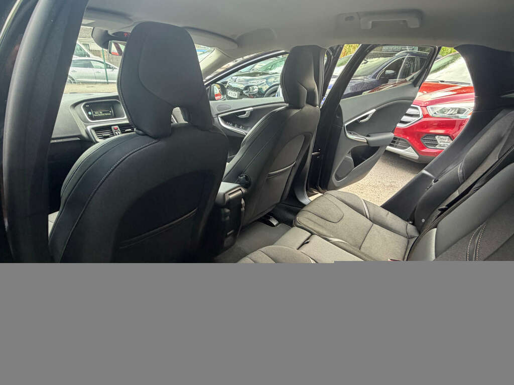 Volvo V40 Cross Country 2.0 V40 Cross Country Nav D2 Black #6