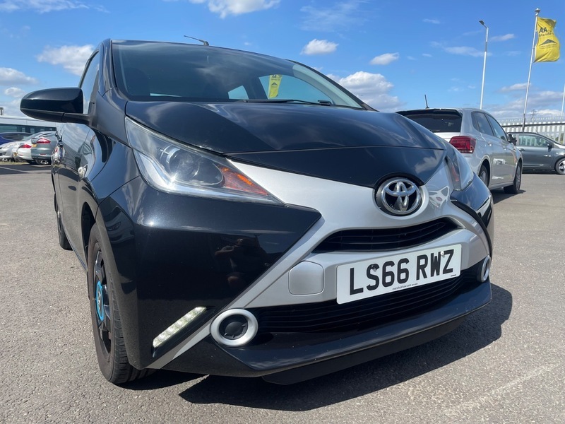Toyota Aygo Vvt-i X-play #3