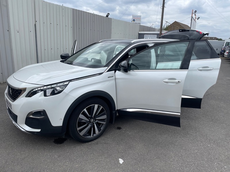 Peugeot 5008 1.5 Bluehdi S S #6