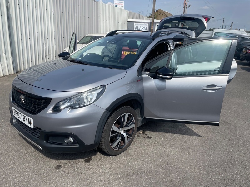 Peugeot 2008 1.2 S S Gt SP67RYM #6