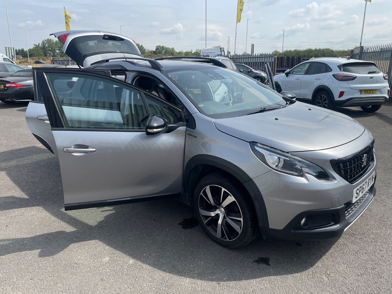 Peugeot 2008 1.2 S S Gt SP67RYM #4