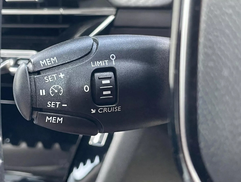 Peugeot 2008 Gt White #23
