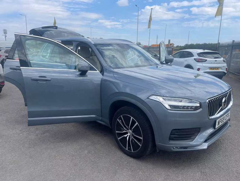 Volvo XC90 2.0 B5 Momentum Awd  #4