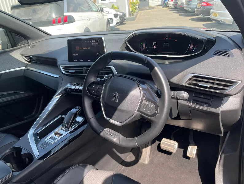 Peugeot 5008 Green #16