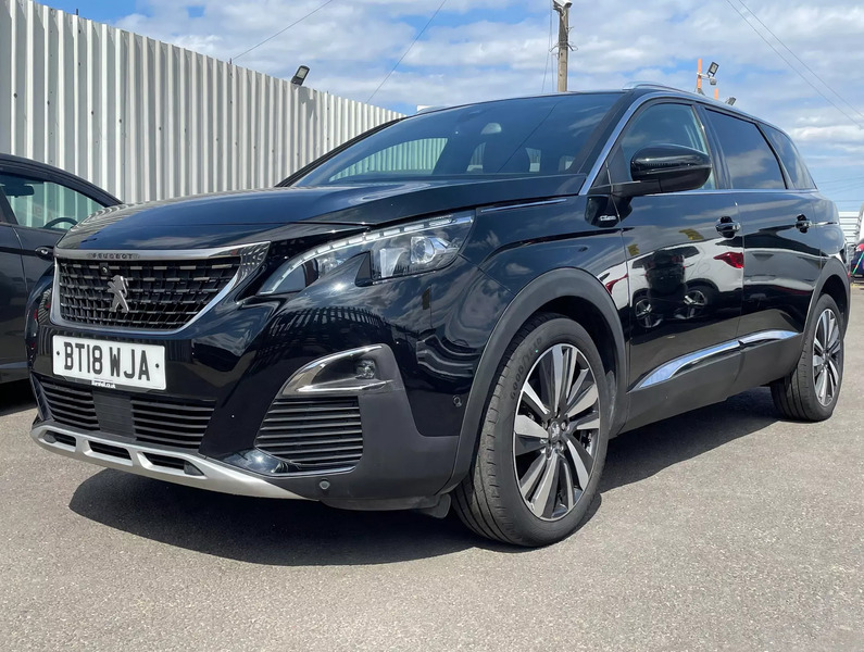 Peugeot 5008 Green #8
