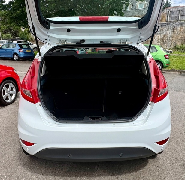 Ford Fiesta Zetec Tdci White #6