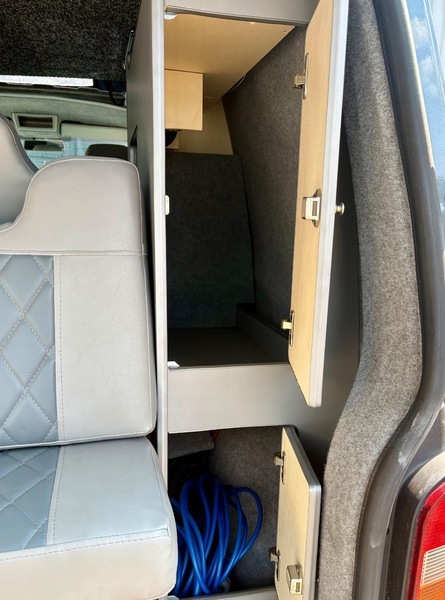 Volkswagen Transporter Autosleeper Trooper Silver #7