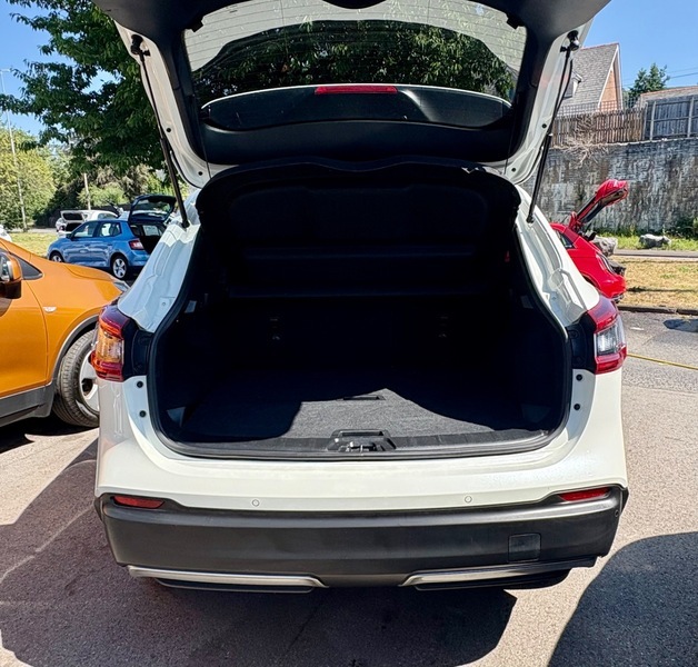 Nissan Qashqai N-connecta Dci VK18UEM White #6