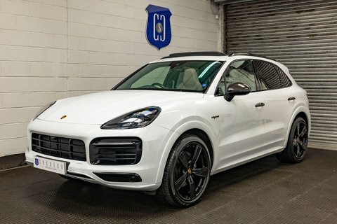 Porsche Cayenne 3.0 V6 E-hybrid 