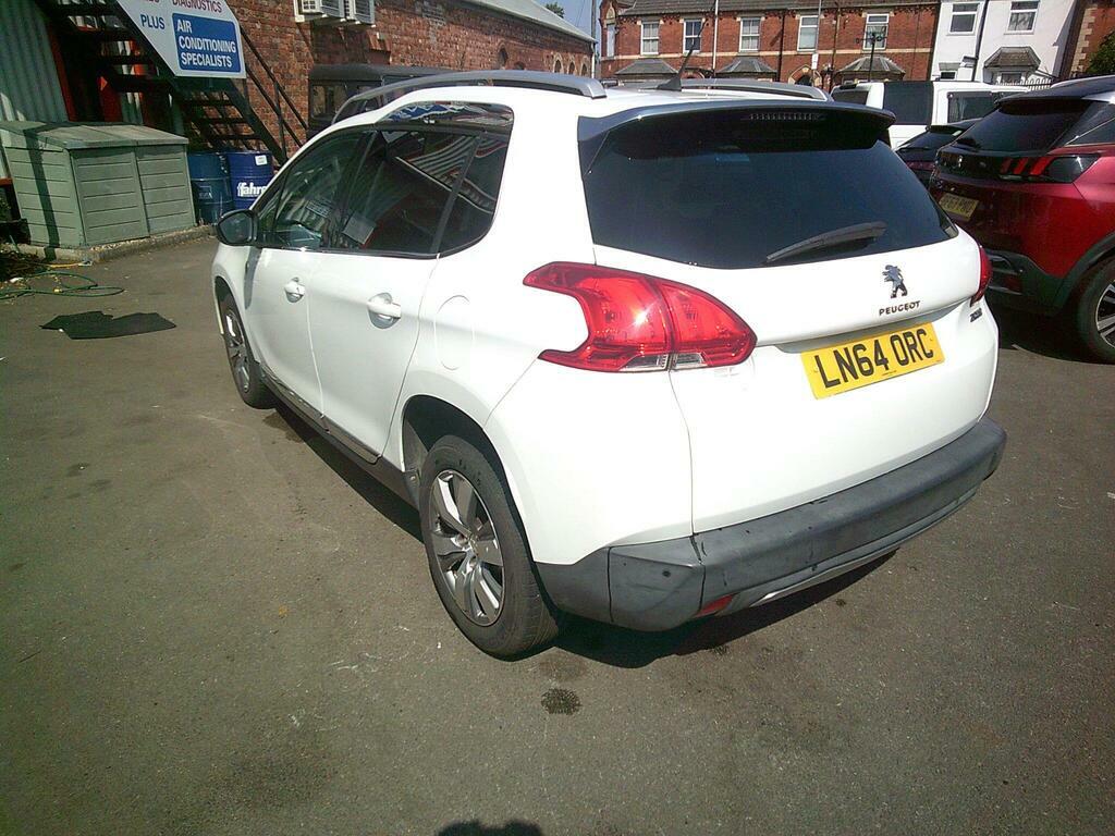 Peugeot 2008 1.2 Vti Puretech Crossway Euro 5 White #4