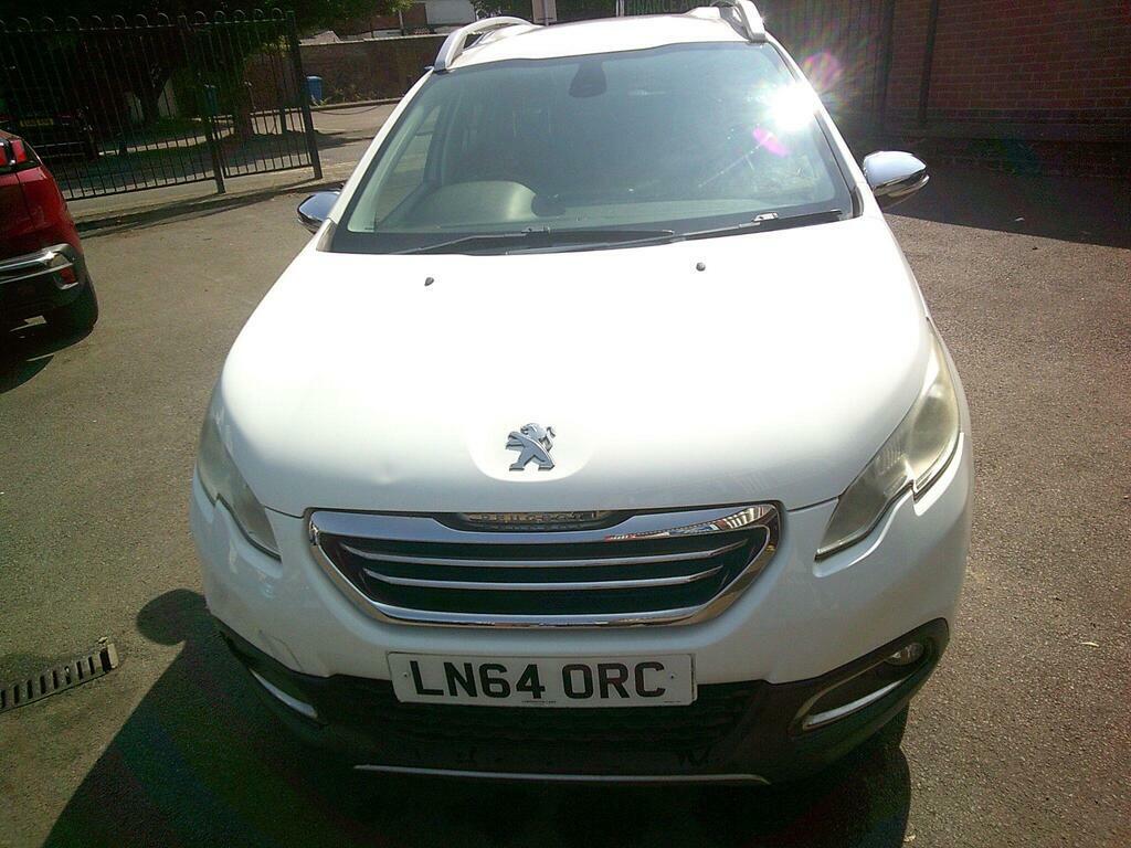 Peugeot 2008 1.2 Vti Puretech Crossway Euro 5 White #2